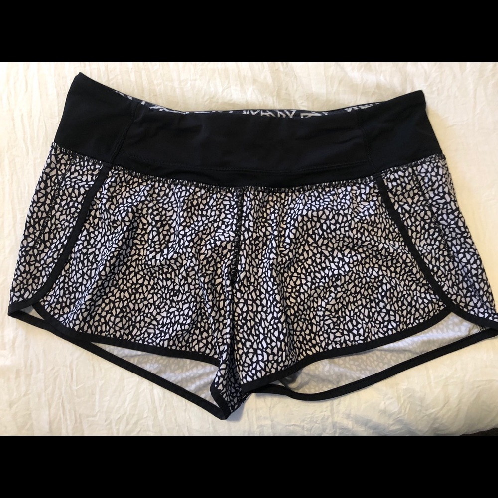 Lulu lemon shorts!